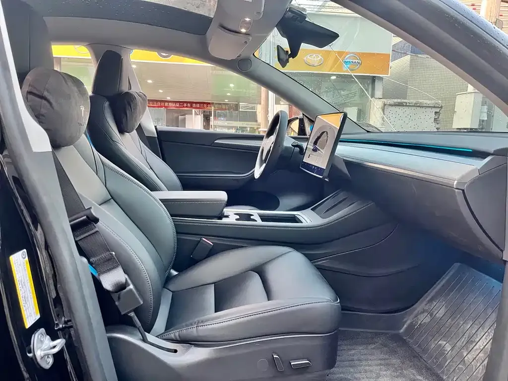 Tesla Model Y 2023 из CN, фото 4