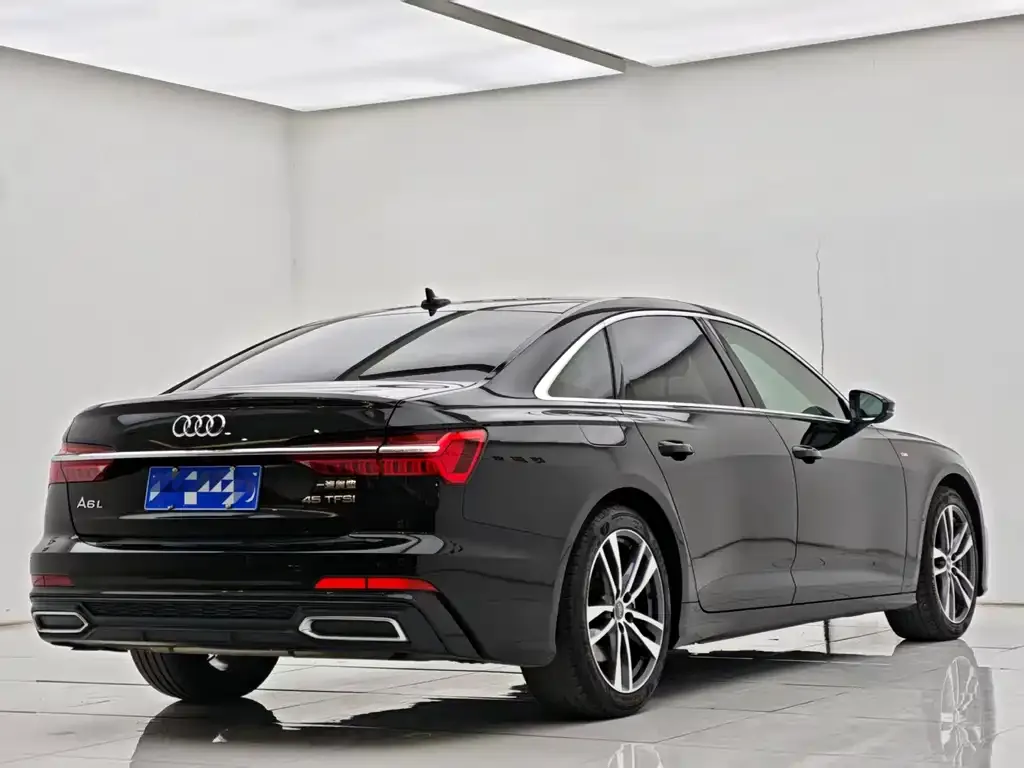 Audi A6L 2021 из CN, фото 2