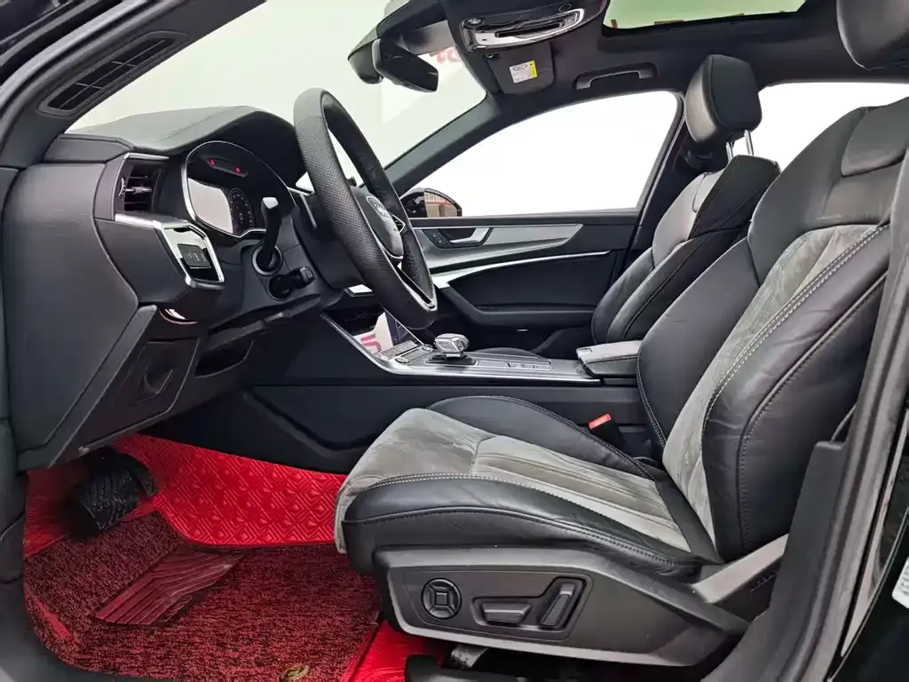 Audi A6L 2021 из CN, фото 8