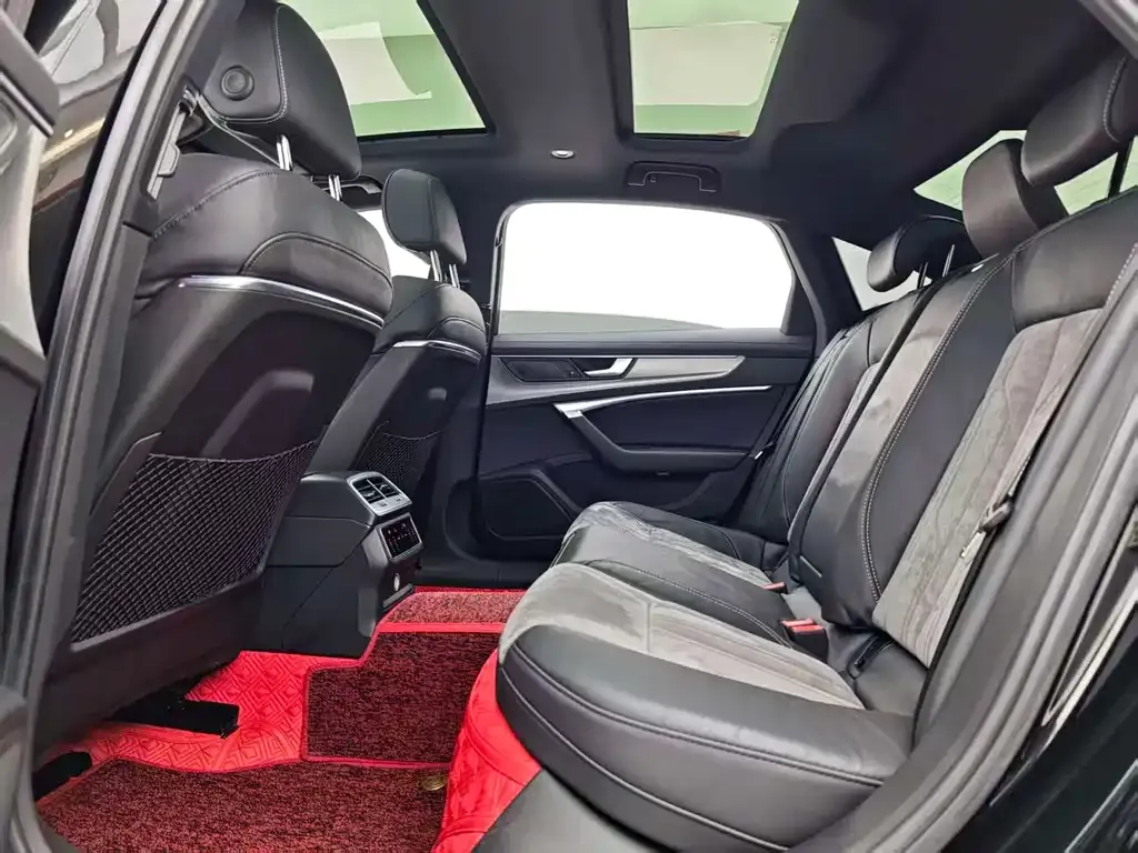 Audi A6L 2021 из CN, фото 9