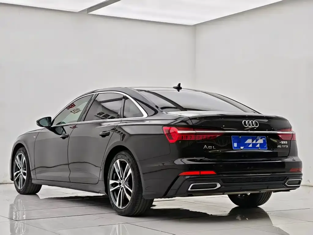 Audi A6L 2021 из CN, фото 10