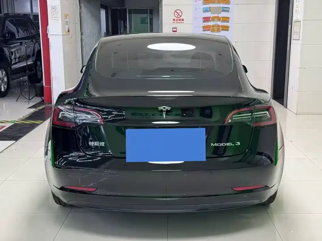 Tesla Model 3 — фото 8