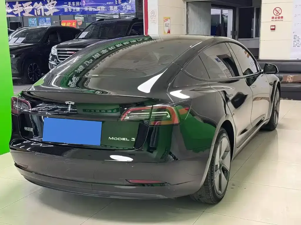 Tesla Model 3 — фото 6