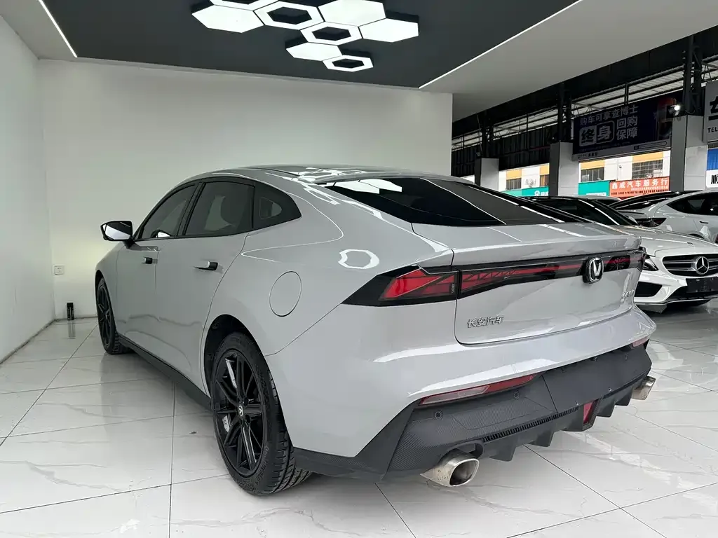 Changan UNI-V 2023 из CN, фото 3
