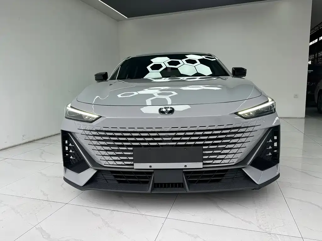 Changan UNI-V 2023 из CN, фото 9