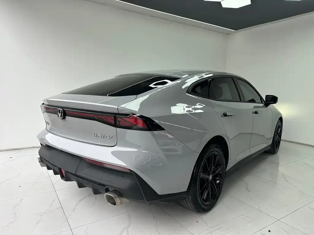 Changan UNI-V 2023 из CN, фото 4
