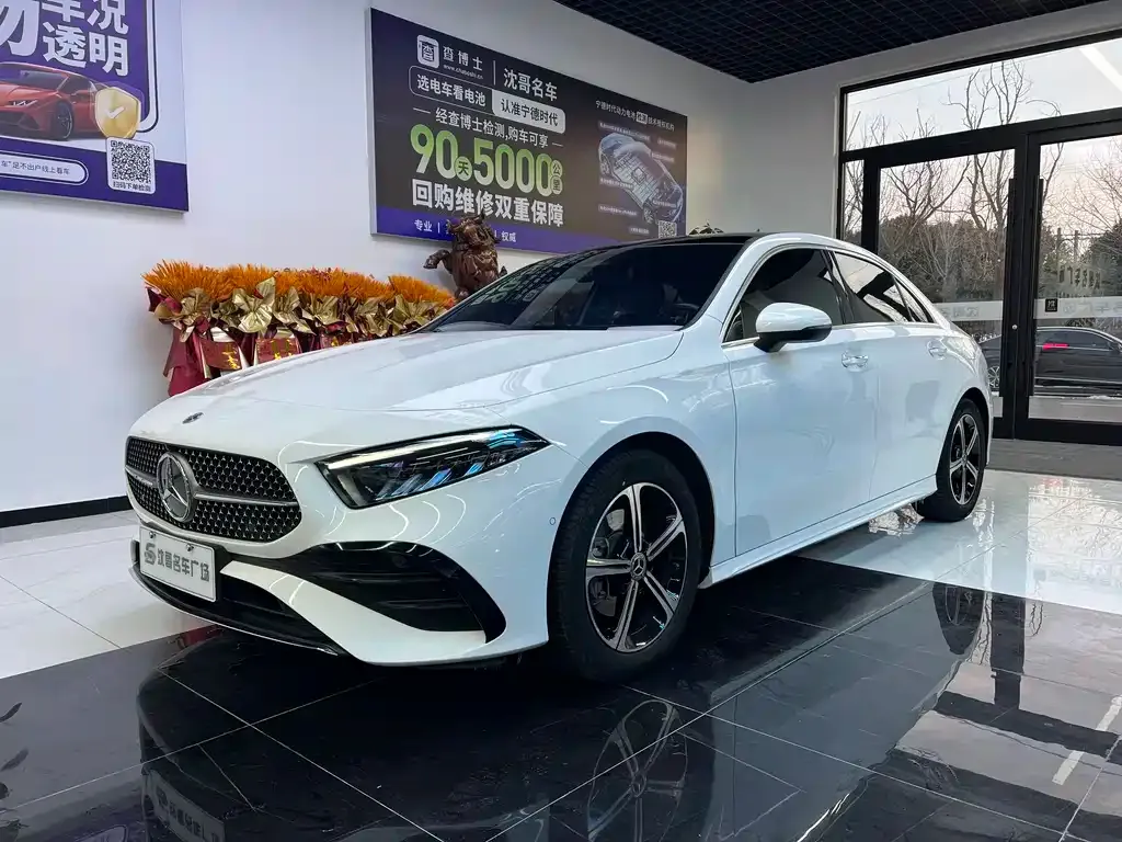 Mercedes-Benz A-Class — фото 1