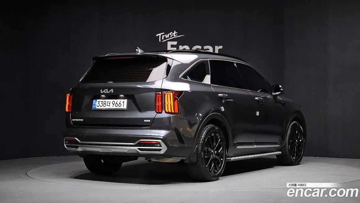 Kia Sorento — фото 4