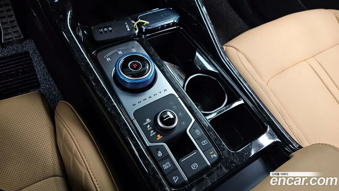 Kia Sorento — фото 9