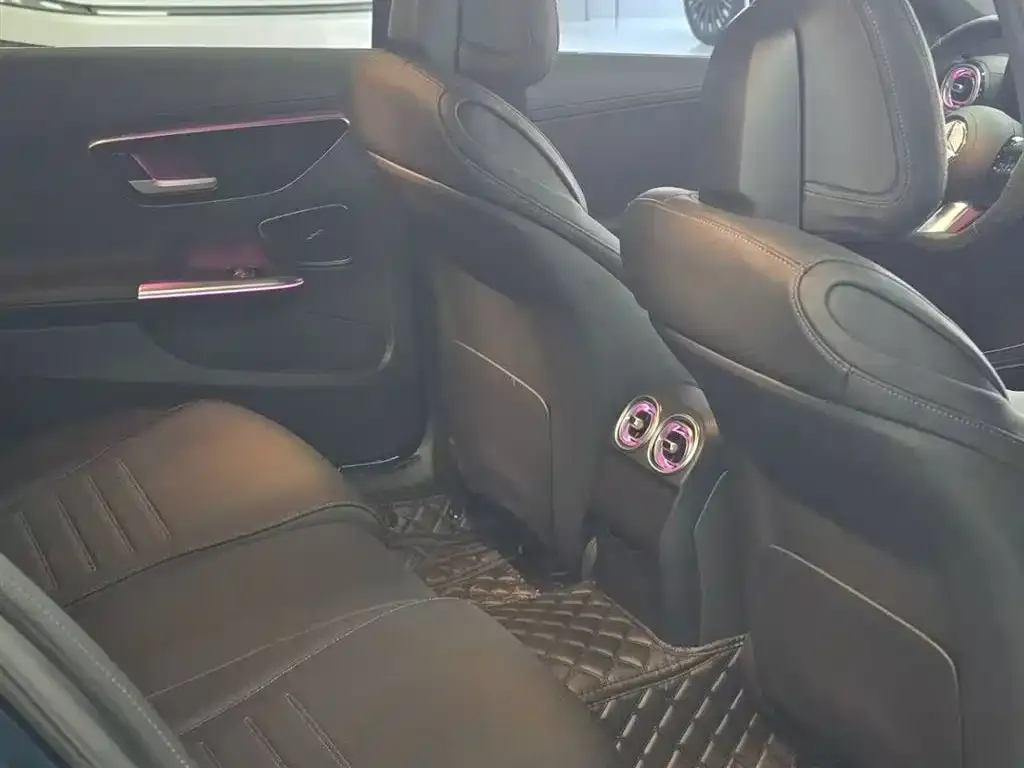 Mercedes-Benz C-Class 2023 из CN, фото 7