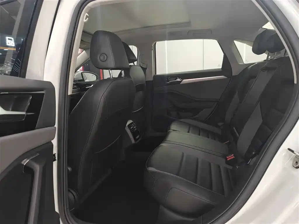 Volkswagen Sagitar 2022 из CN, фото 5