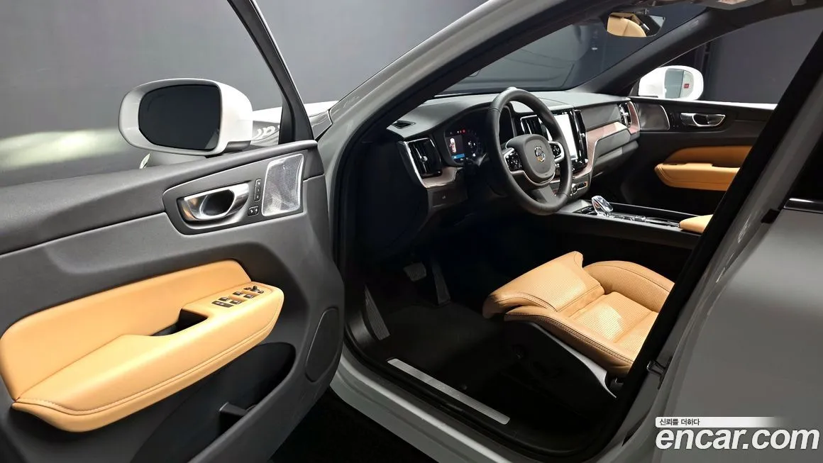 Volvo XC60 2025 из KR, фото 6