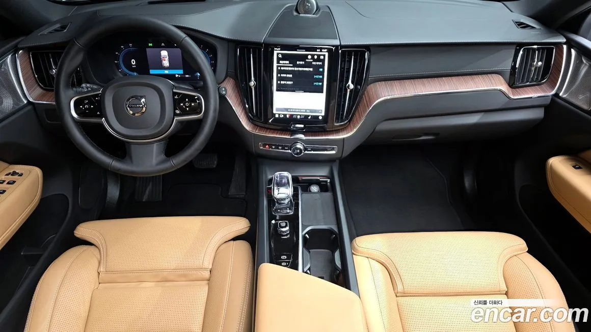 Volvo XC60 2025 из KR, фото 8