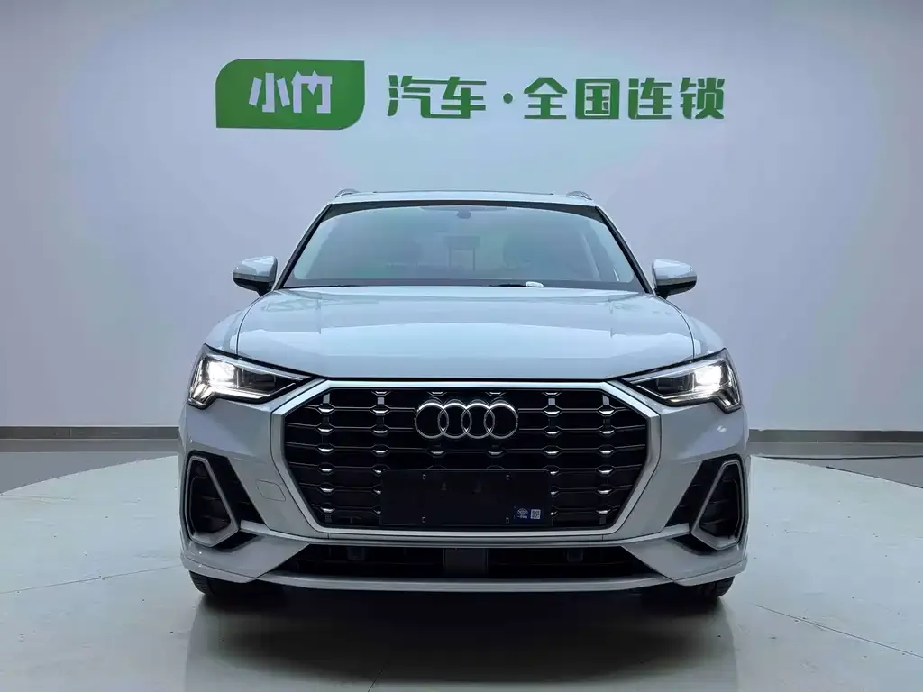 Audi Q3 2023 из CN, фото 2