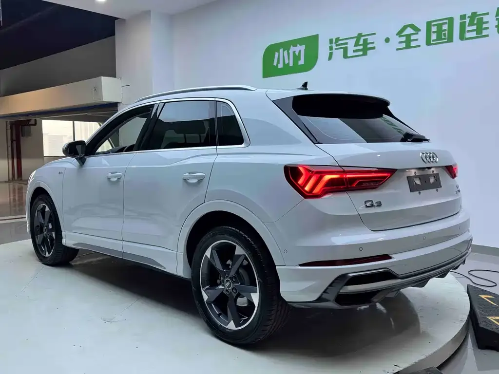 Audi Q3 2023 из CN, фото 6