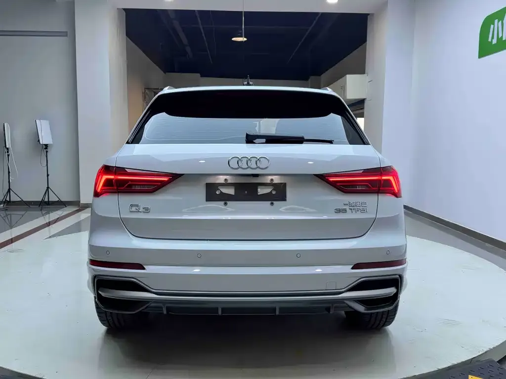 Audi Q3 2023 из CN, фото 7