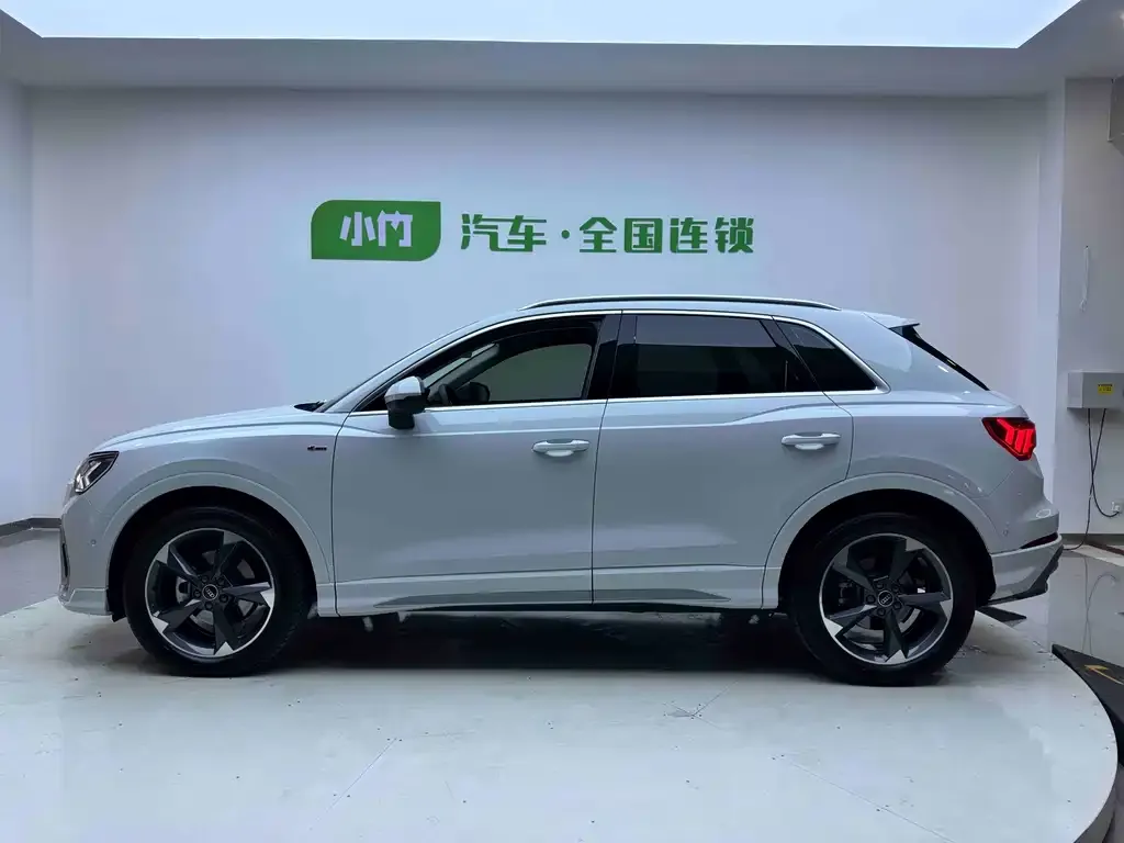 Audi Q3 2023 из CN, фото 4
