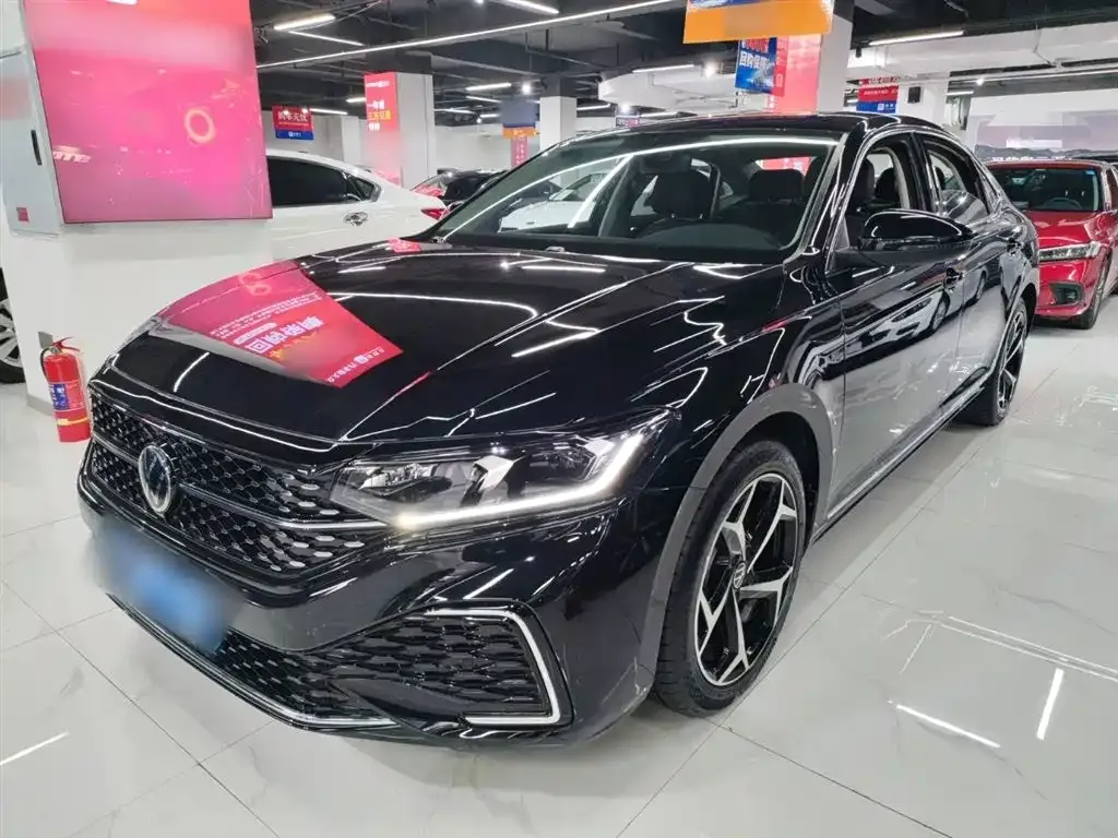 Volkswagen Passat 2025 из CN, фото 1