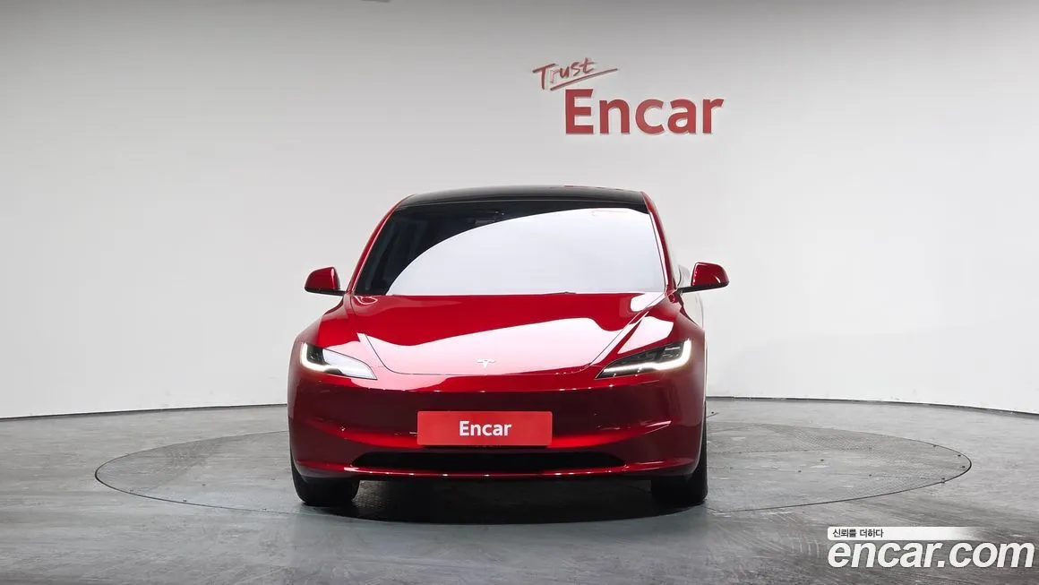 Tesla Model 3 — фото 7