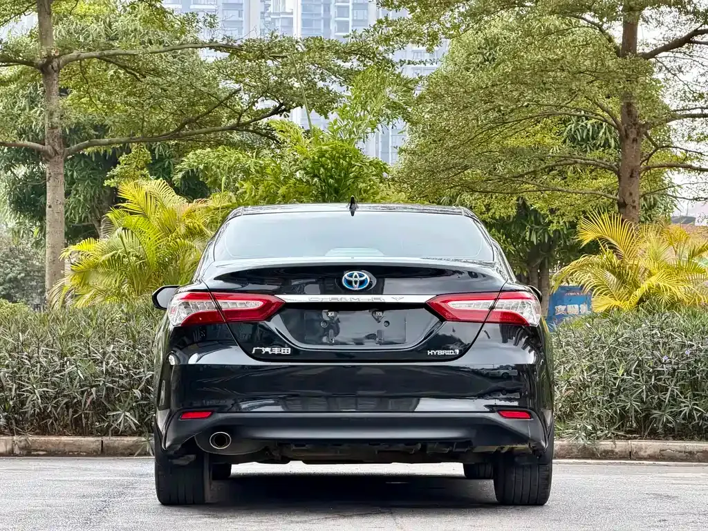 Toyota Camry 2022 из CN, фото 2