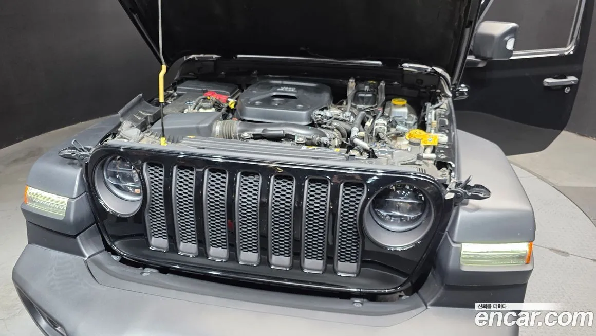 Jeep Wrangler 2023 из KR, фото 8