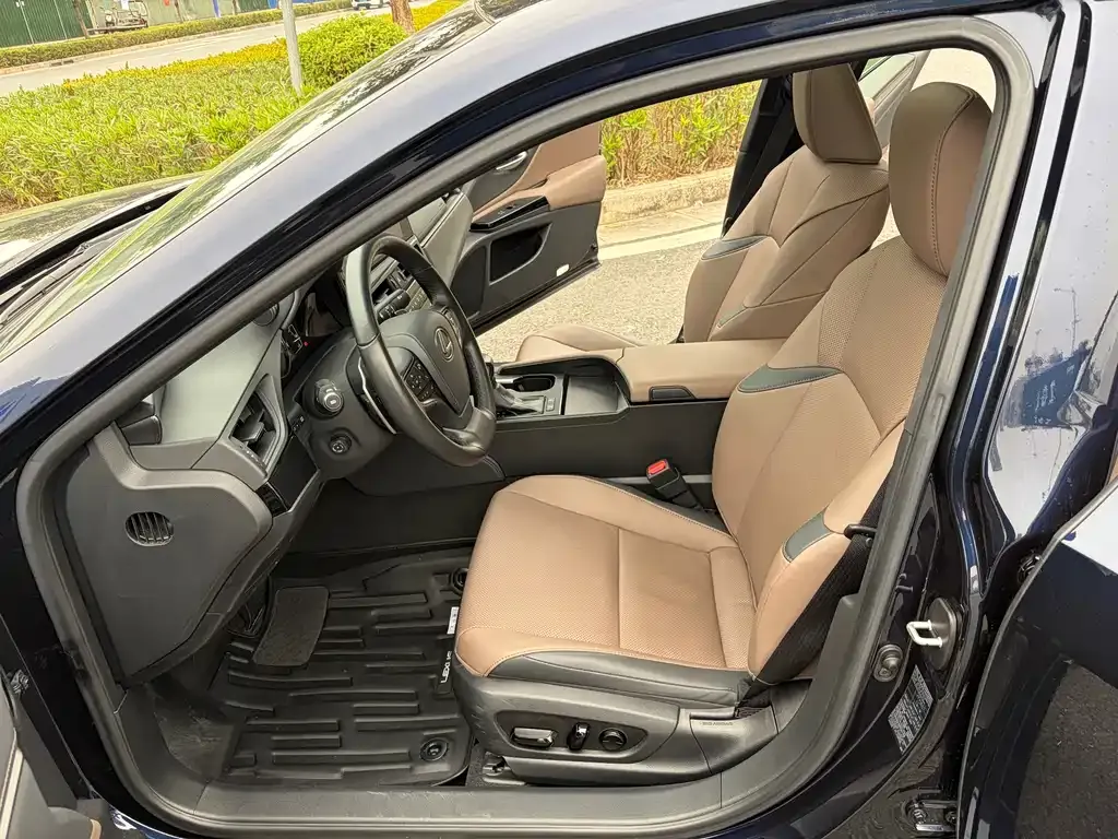 Lexus ES 2023 из CN, фото 6