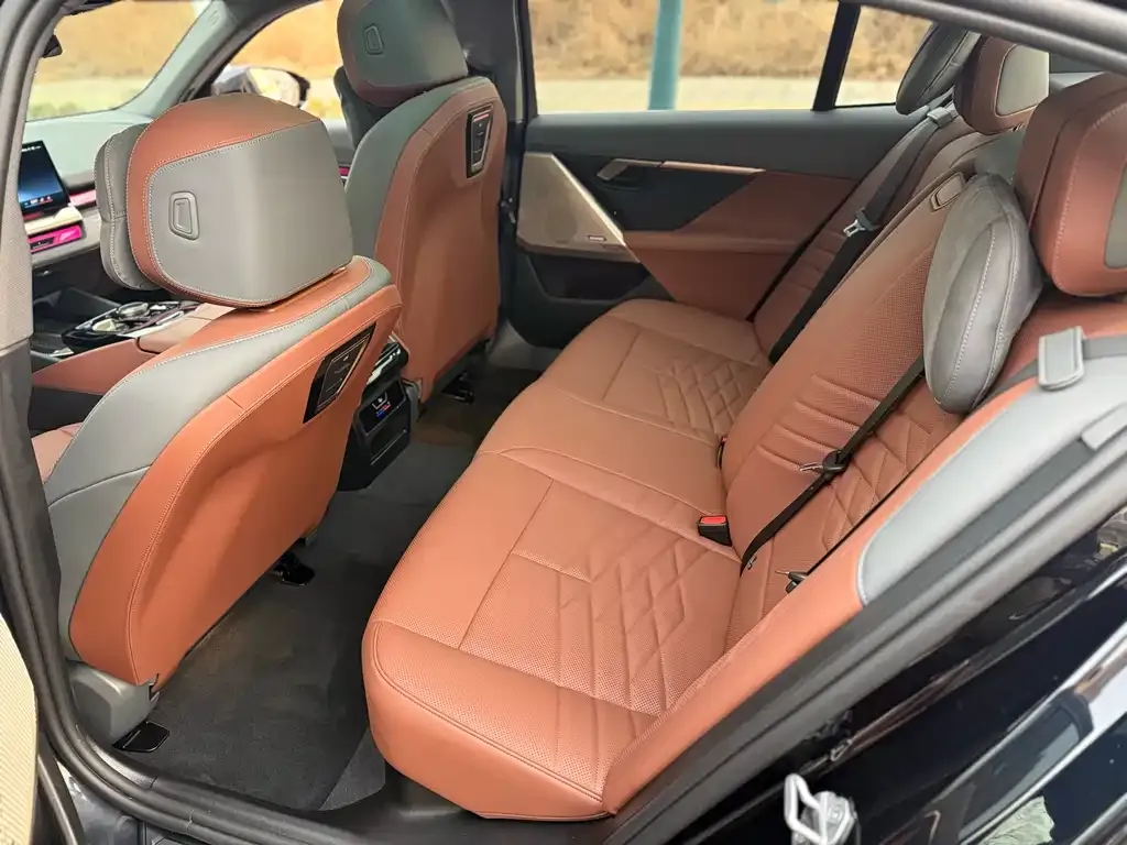 BMW i5 2024 из CN, фото 6