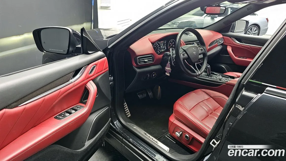 Maserati Levante 2022 из KR, фото 9