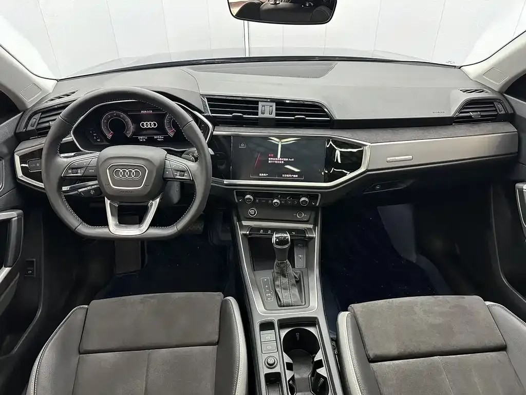 Audi Q3 2022 из CN, фото 2