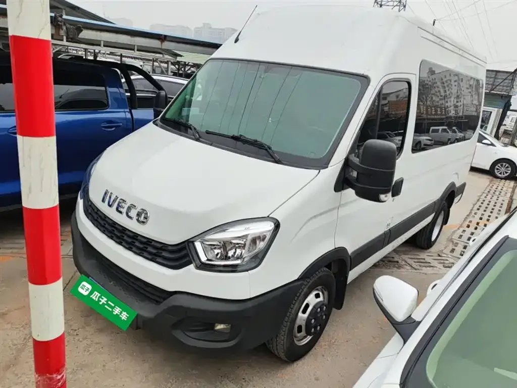 IVECO Ousheng 2021 из CN, фото 9