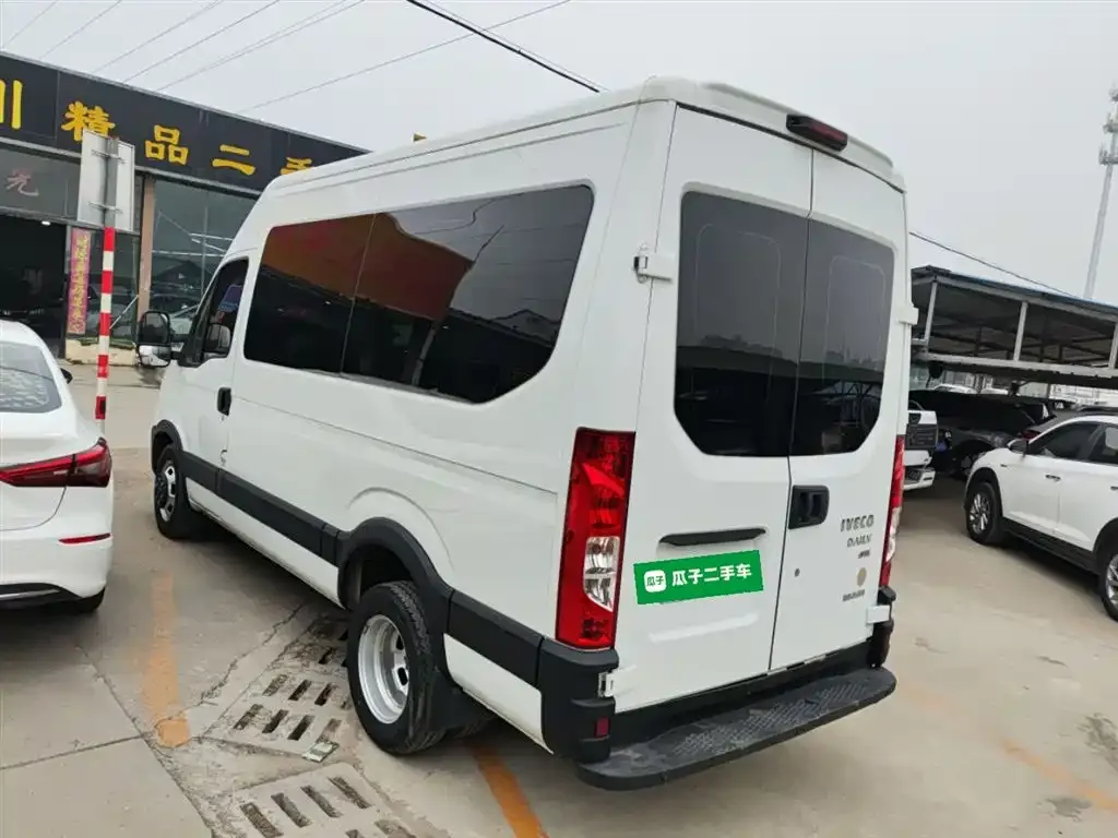 IVECO Ousheng 2021 из CN, фото 2