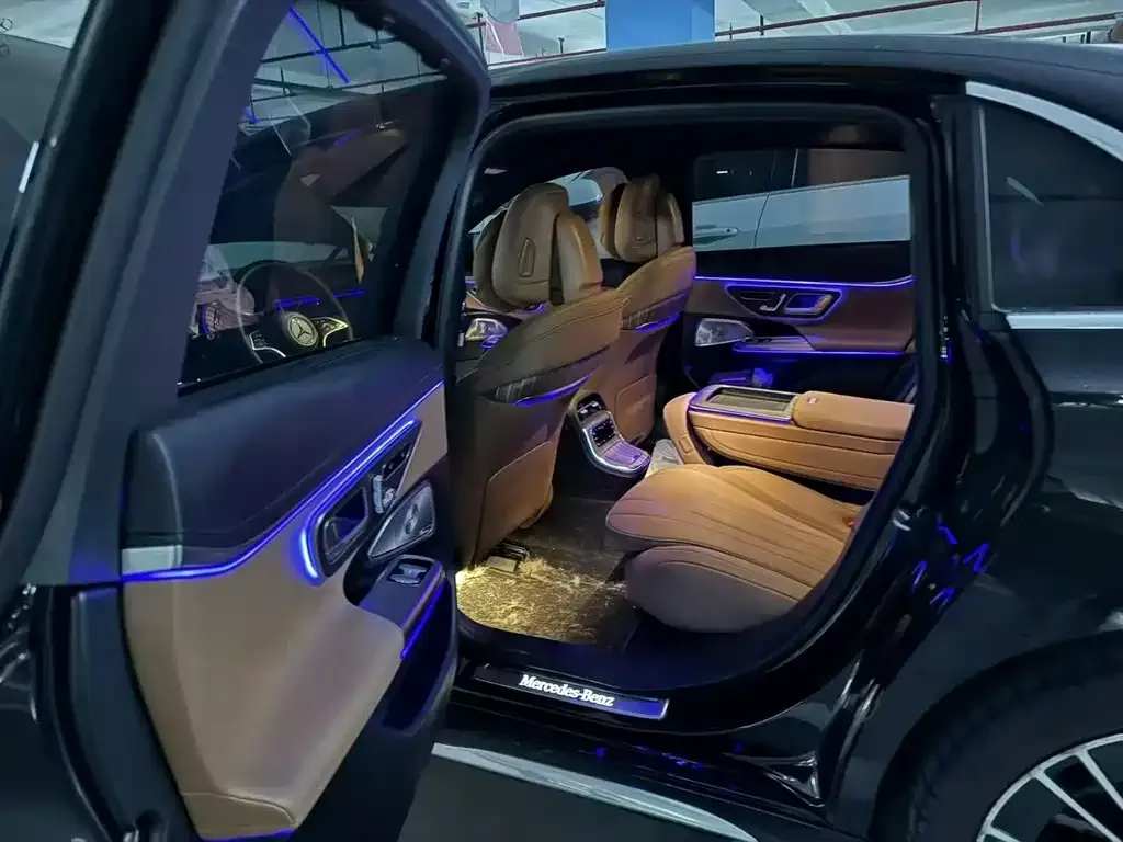 Mercedes-Benz E-Class 2025 из CN, фото 6