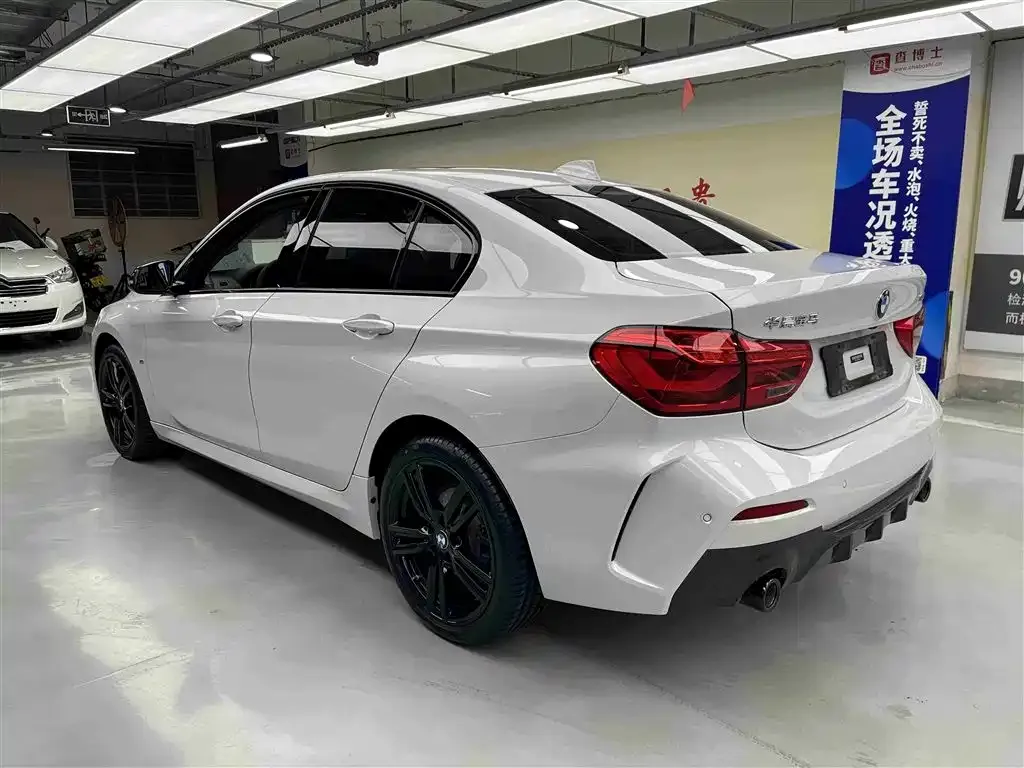 BMW 1 Series 2021 из CN, фото 9