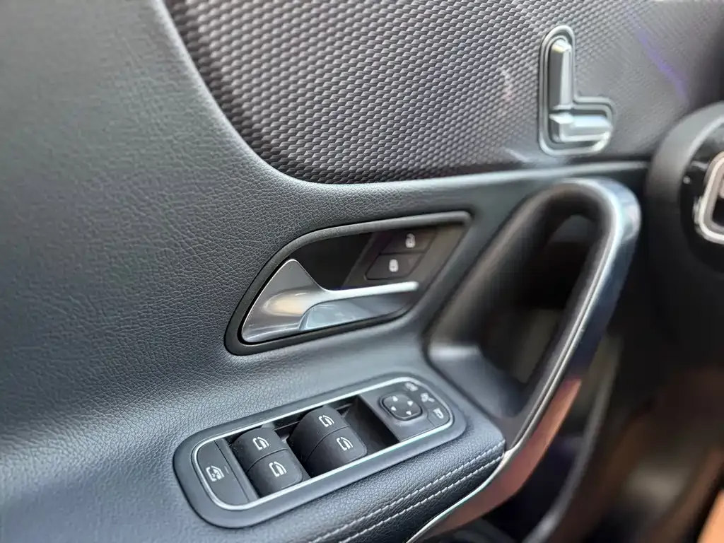 Mercedes-Benz A-Class 2021 из CN, фото 8