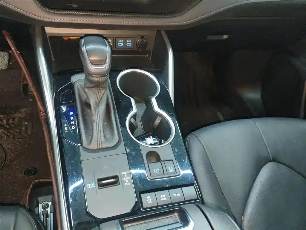Toyota Highlander 2023 из CN, фото 7