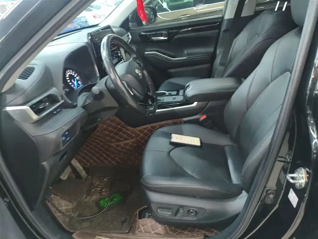 Toyota Highlander 2023 из CN, фото 8