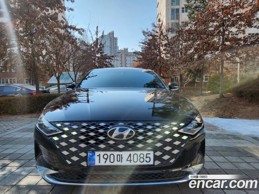 Hyundai Grandeur — фото 1