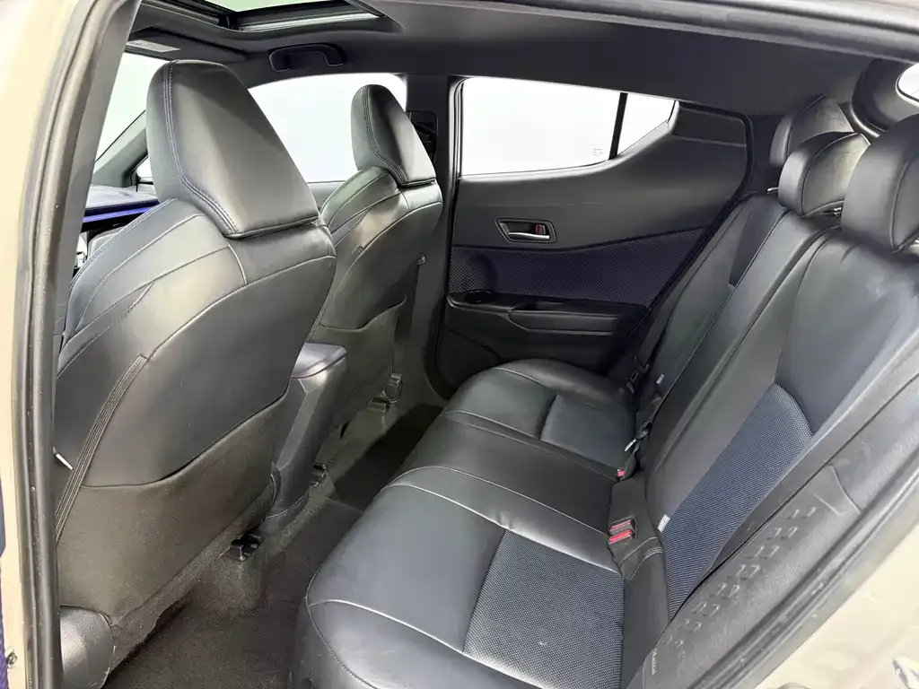Toyota C-HR 2021 из CN, фото 10