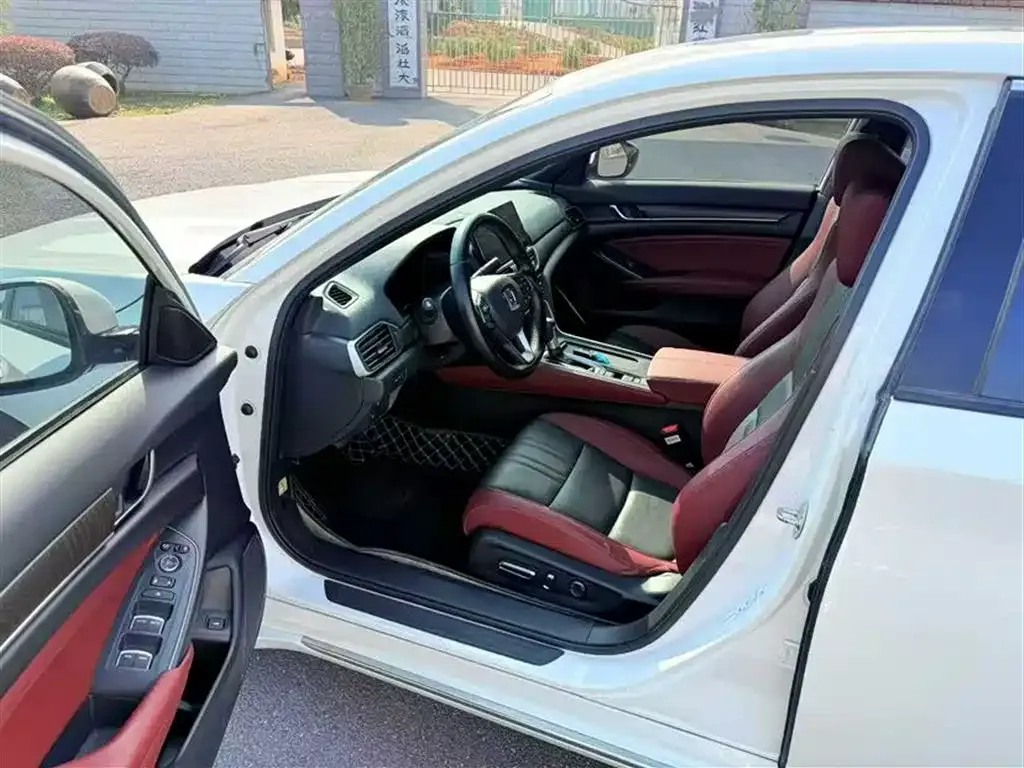 Honda Inspire 2023 из CN, фото 3