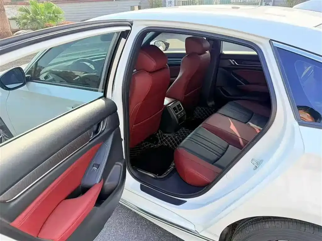 Honda Inspire 2023 из CN, фото 5