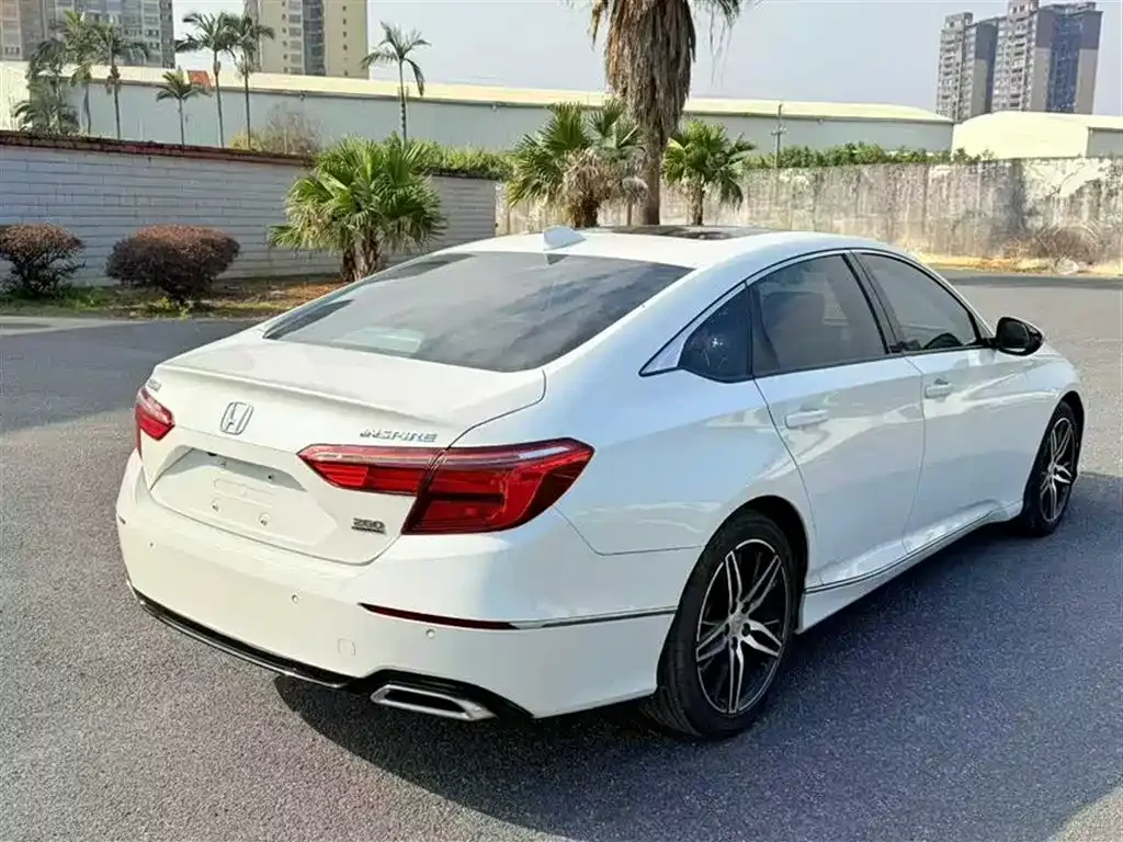 Honda Inspire 2023 из CN, фото 6