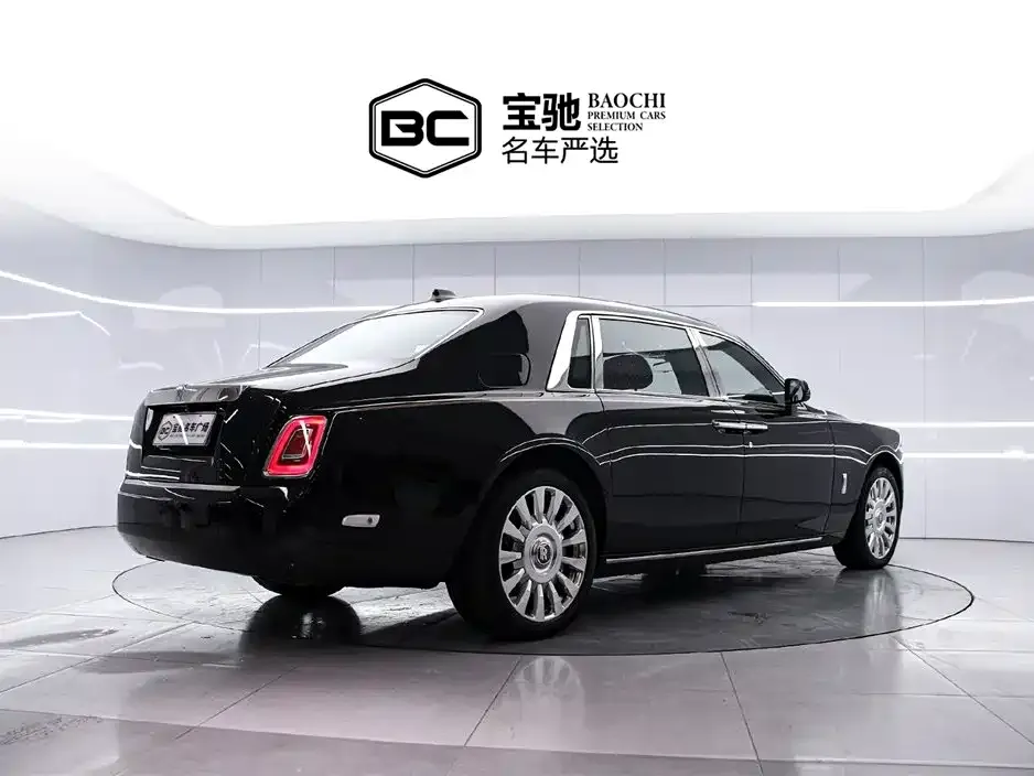 Rolls-Royce Phantom 2022 из CN, фото 3
