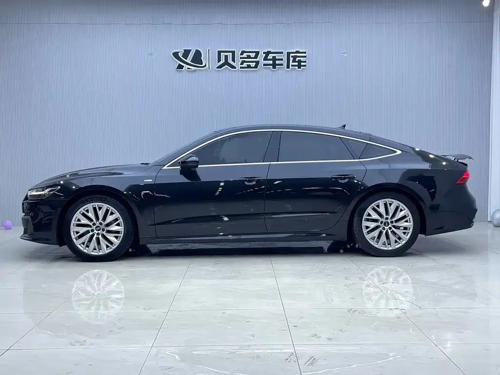 Audi A7 2021 из CN, фото 2