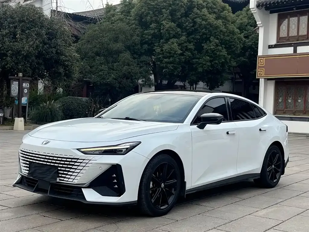 Changan UNI-V 2023 из CN, фото 1
