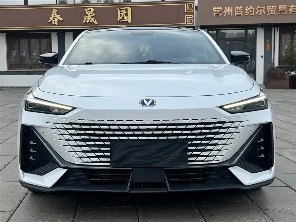 Changan UNI-V 2023 из CN, фото 4