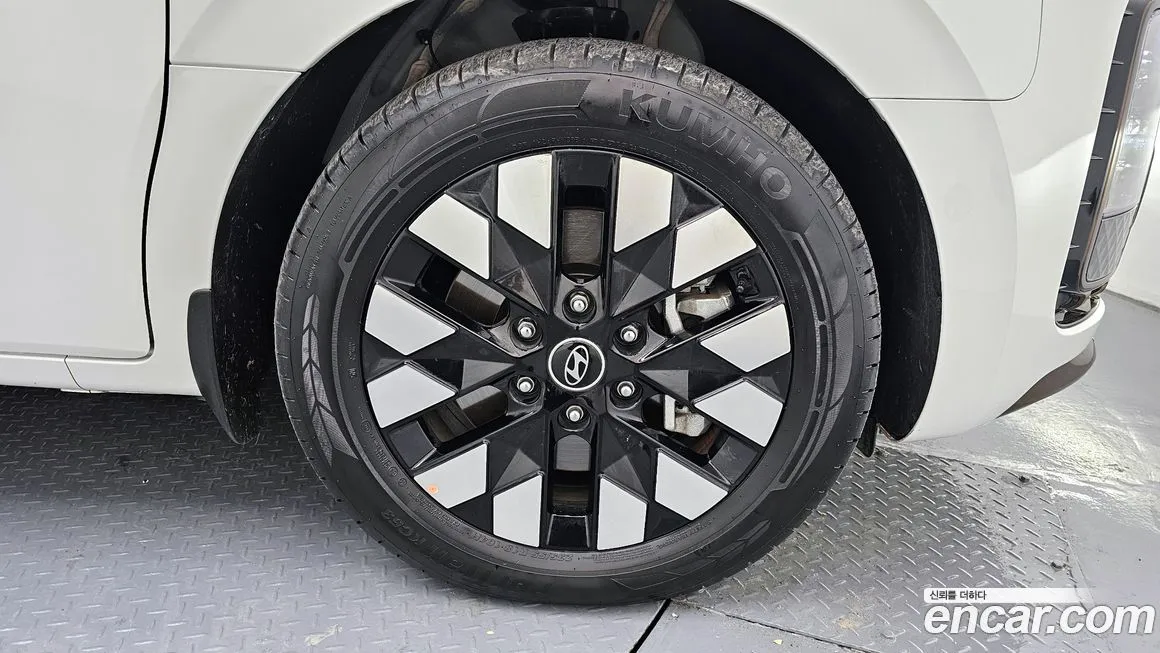 Hyundai Staria — фото 9