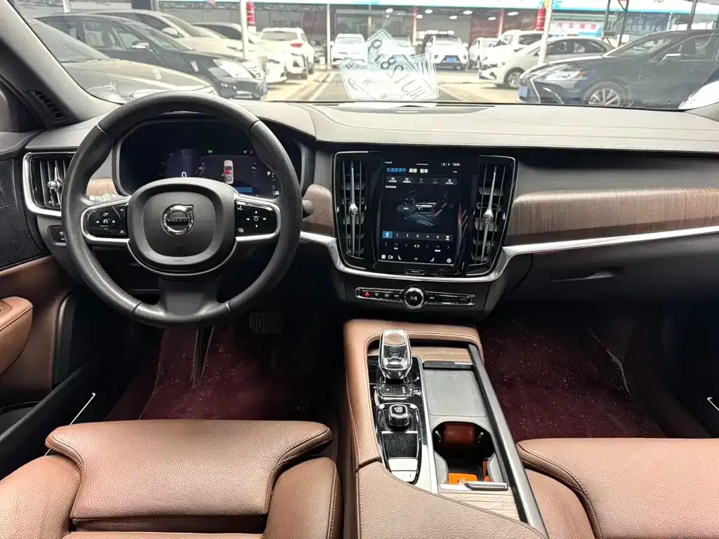 Volvo S90 2022 из CN, фото 3