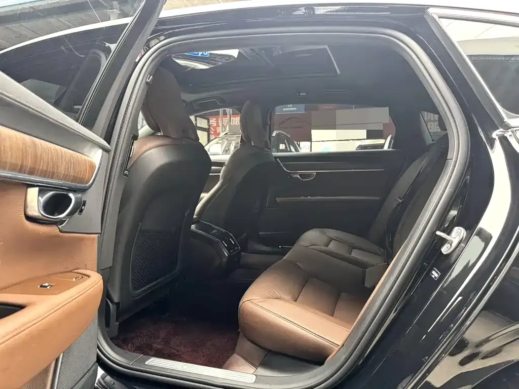 Volvo S90 2022 из CN, фото 7