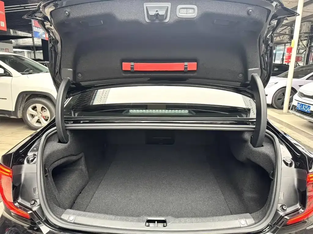Volvo S90 2022 из CN, фото 6