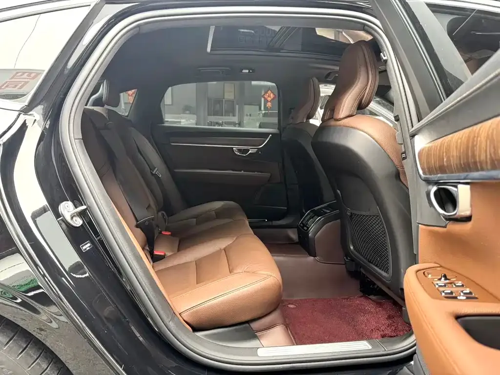 Volvo S90 2022 из CN, фото 9